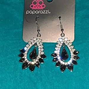 Paparazzi earring